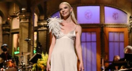 Anya Taylor-Joy habló en español en su debut como conductora en SNL y sorprendió a todos