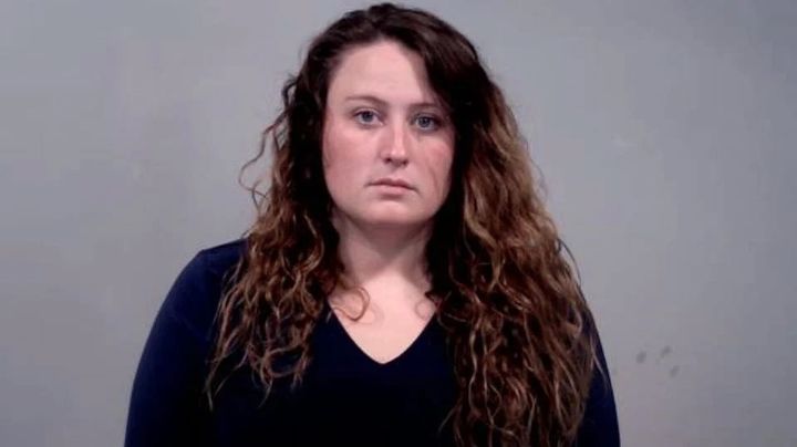 Atroz: Christina Sosbe, exmaestra abusó de dos alumnos en un hotel; tenían 16 años