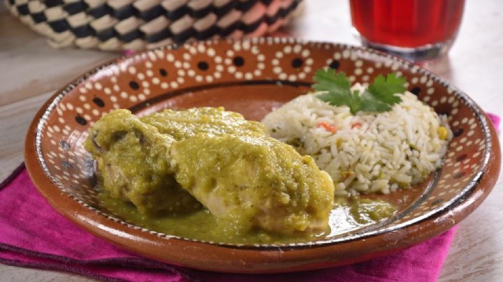 ¡Delicioso y saludable! Este pollo en salsa de tomate con verduras deleitará tu paladar