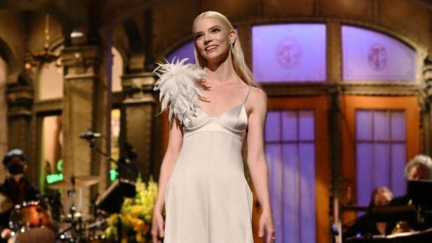 Anya Taylor-Joy habló en español en su debut como conductora en SNL y sorprendió a todos
