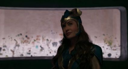 Salma Hayek se convierte en superheroína de Marvel para el primer trailer de 'Eternals'