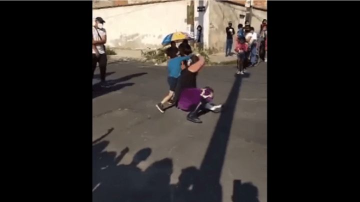 Madre del niño agredido por 'El Vikingo' desmiente haber otorgado el perdón al luchador