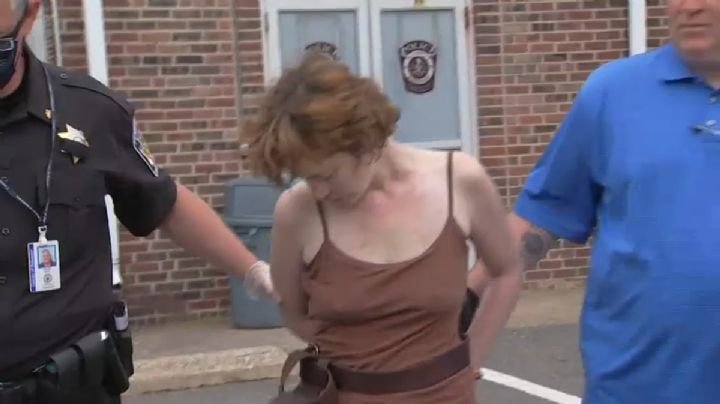 Rescatan a niño de 10 años del sótano de una mujer descrita como "su familiar"