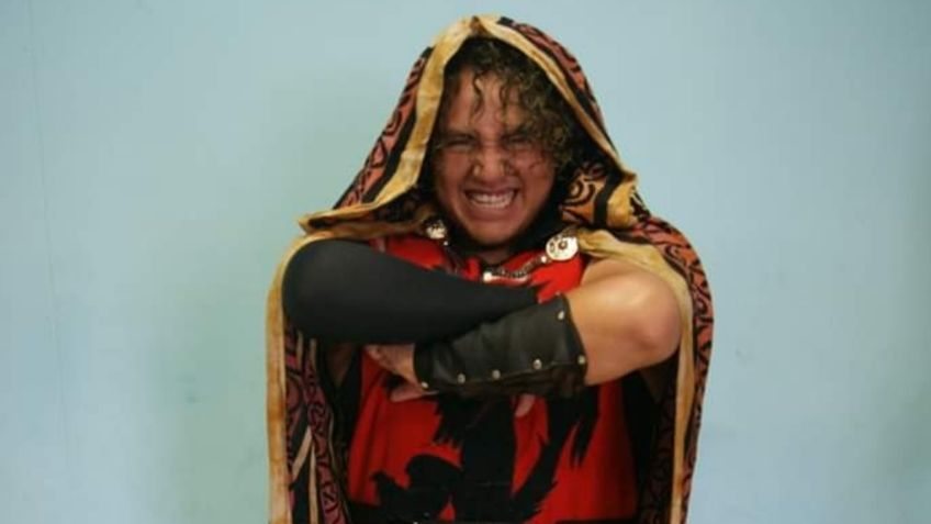 El Vikingo, quien agredió a un niño el fin de semana, no tiene licencia de luchador