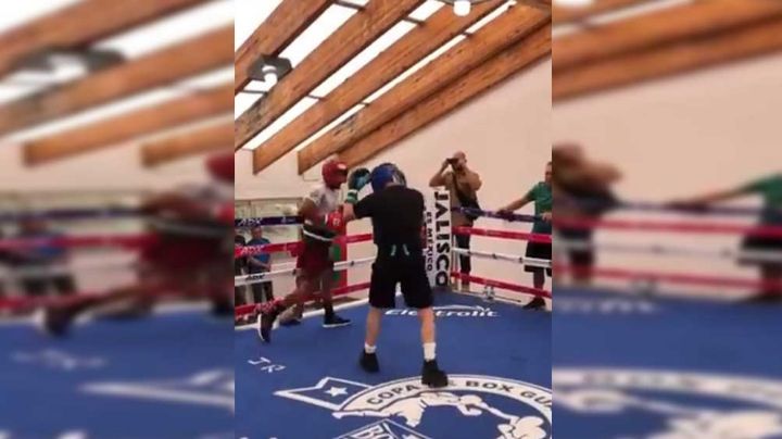 (VIDEO) ¡Impecable! Así lució Julio César Chávez en sesión de sparring a sus 58 años