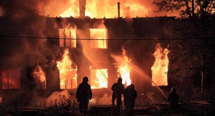 Hermosillo: Mujer resulta lesionada en peligroso incendio de una bodega abandonada