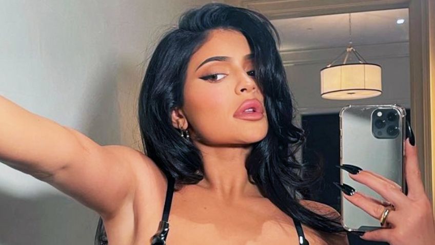 ¡Sol, piscina y calor! Kylie Jenner lo presume todo con escandaloso bañador café