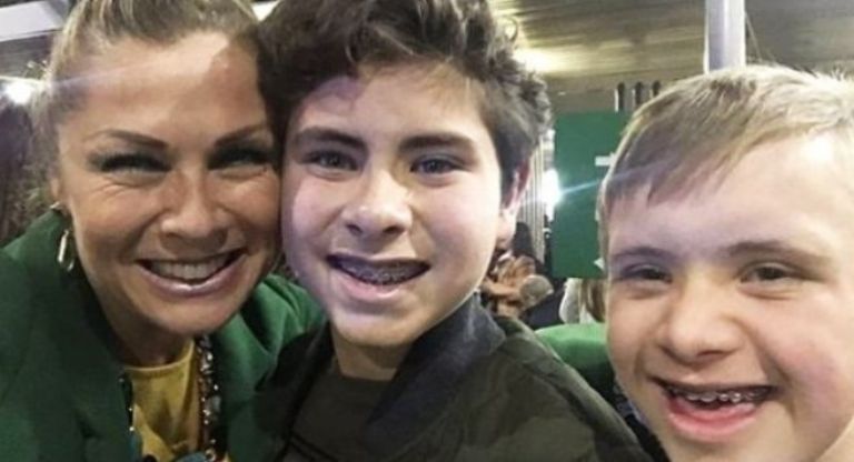Lety Calderón y sus hijos Luciano y Carlo