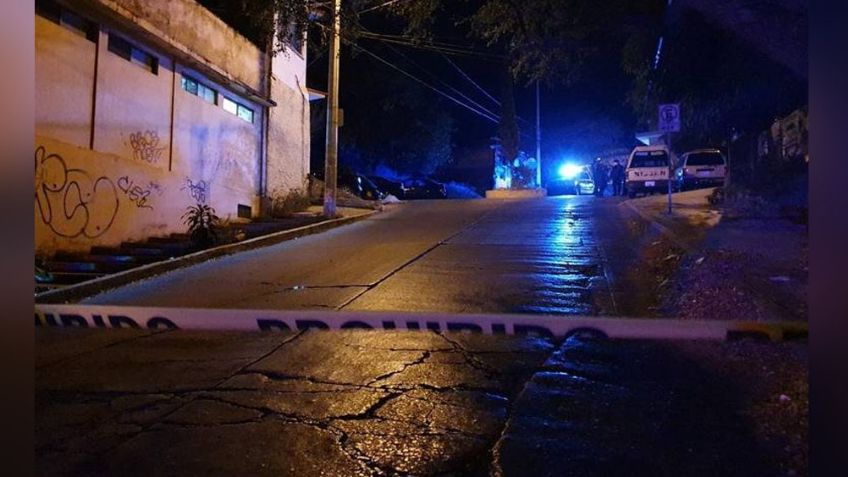 Hombre armados sorprende a individuo que salía de un bar; murió al instante