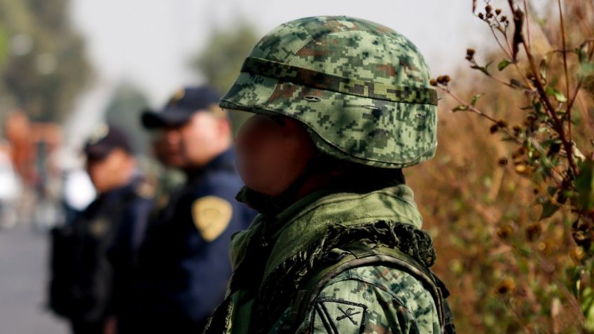 "Ya tírales": Exelemento del Ejército mató a balazos a madre e hijo por pleito de vecinos; está prófugo