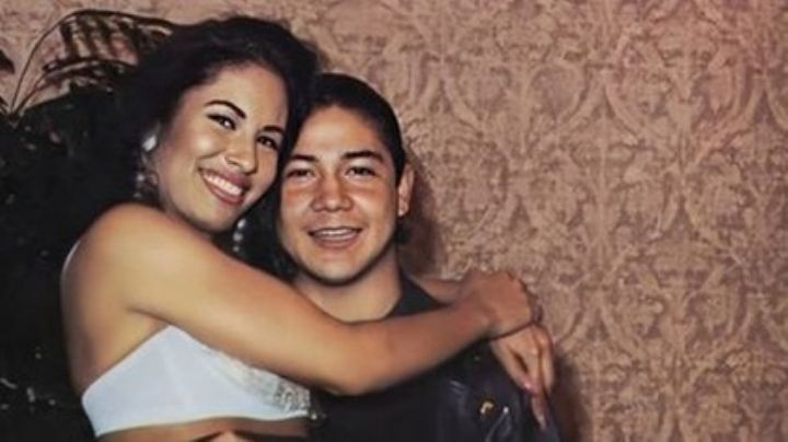 De no creer: Así se ve el esposo de Selena a 26 años de la muerte de la 'Reina del Tex-Mex'
