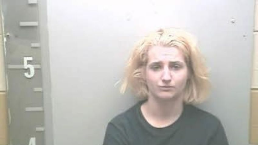 Convictas le salvan la vida a una oficial de prisión que fue atacada por otra reclusa