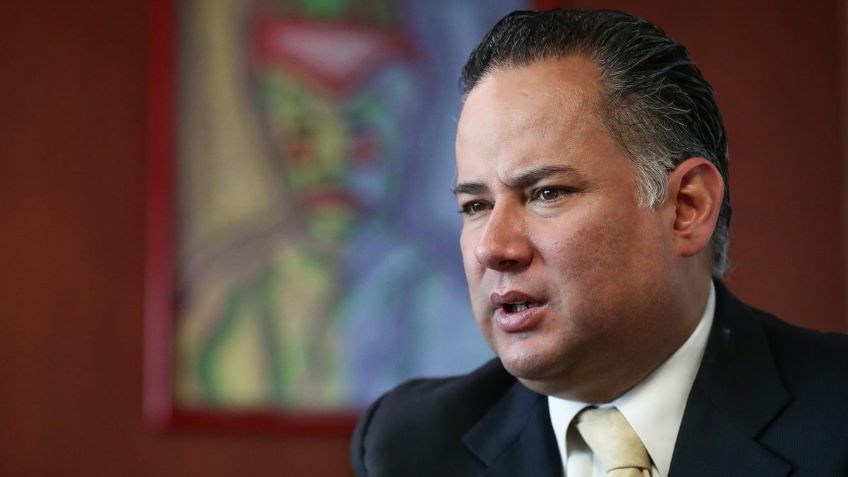 Santiago Nieto, titular de la Unidad de Inteligencia Financiera, tiene Covid-19