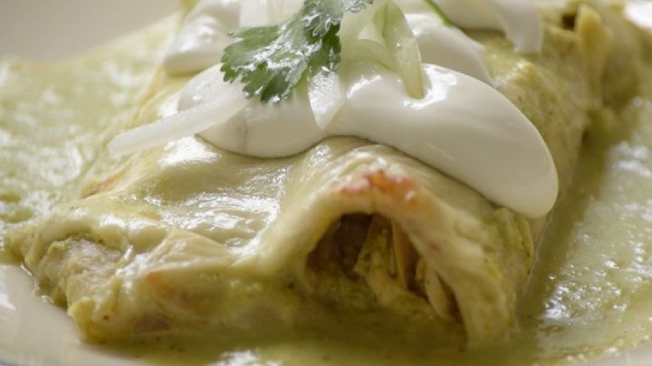 Consiéntela este Día de las Madres con estas deliciosas enchiladas suizas