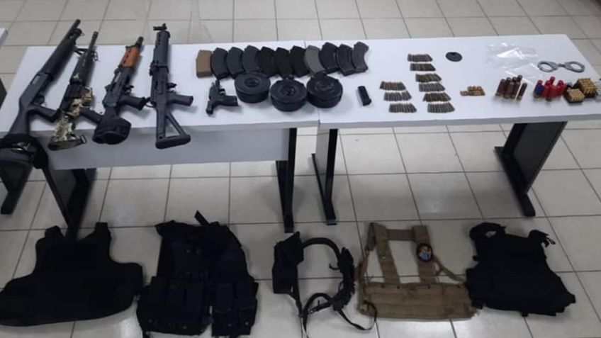 Tras fuerte persecución, aseguran camioneta y arsenal al norte de Sonora; hay un detenido