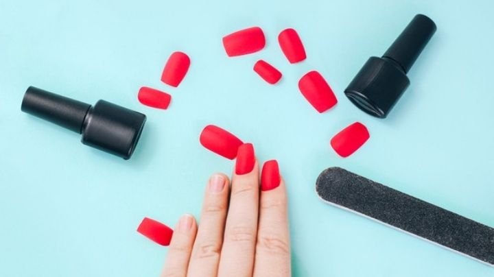 ¡Hazlo tu misma! Así es como puedes quitarte las uñas postizas en casa