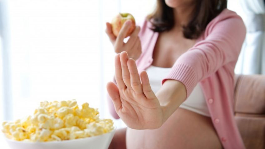 Conoce los alimentos que no debes comer en tu embarazo y evítalos a toda costa