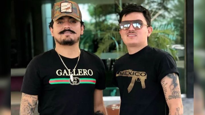 VIDEO: ¿Se le pasaron las copas? Vocalista de Los Dos Carnales azota en pleno concierto