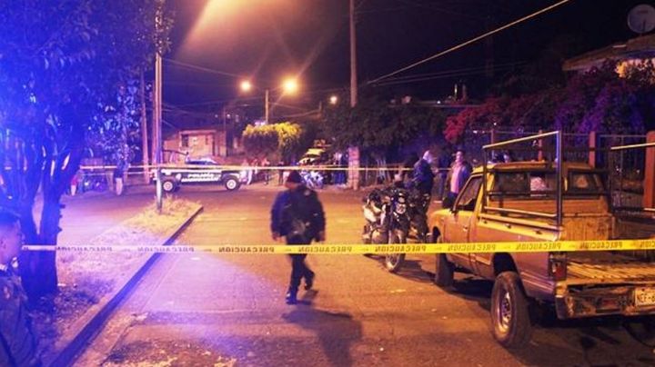 Violencia, imparable: Hombre es privado de la vida mientras caminaba por calles de Michoacán