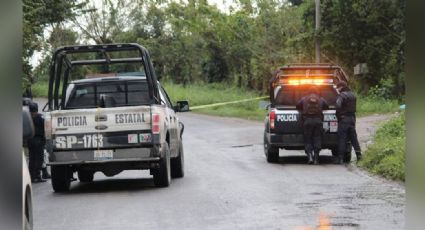 Encuentran el cadáver de una mujer a la orilla de la carretera; estaba semidesnuda y cubierta con cal