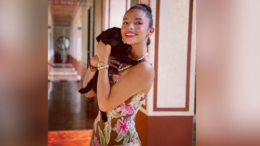 Ángela Aguilar se roba hasta los corazones en Instagram con entallado 'outfit'