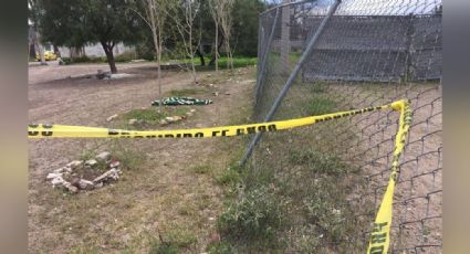 Terrible final: Indigente es encontrado sin vida en a un costado de unas canchas de futbol