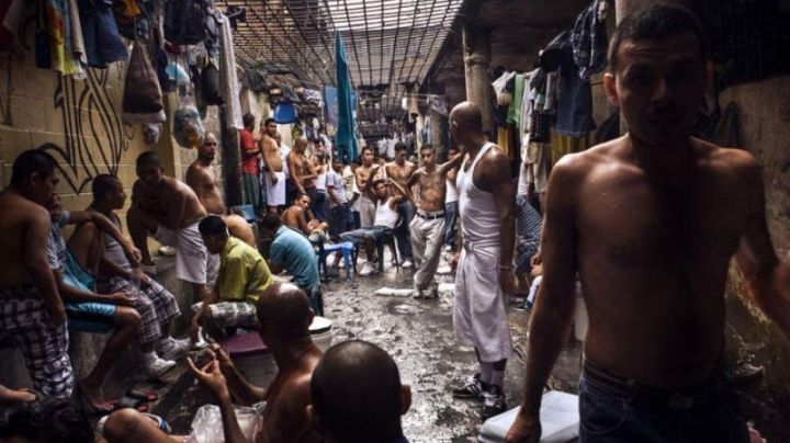 5 muertos y 40 heridos fue el saldo de una pelea entre pandillas dentro de una prisión en Honduras