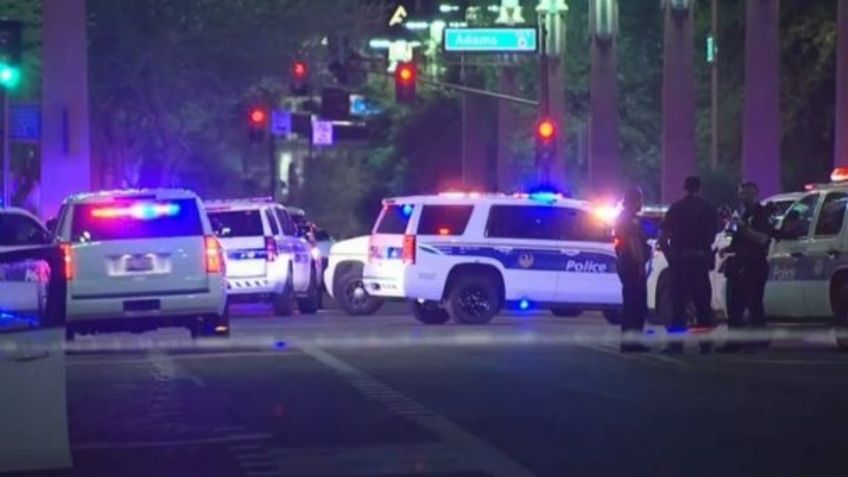 Hombre dispara desde su auto en Arizona; hay un muerto y una docena de heridos