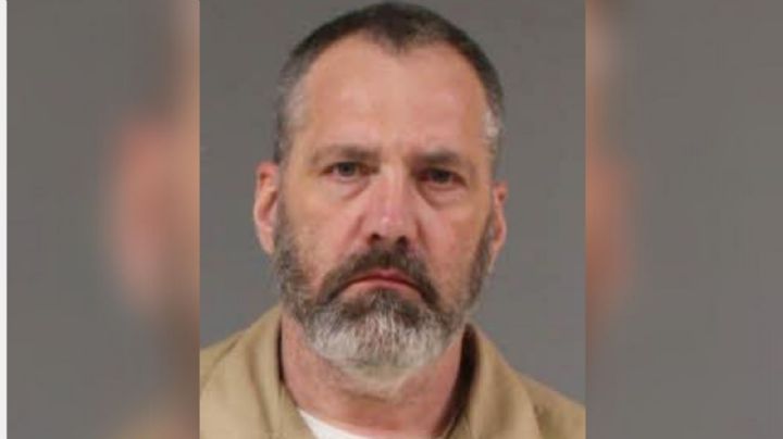 Papá confiesa que grabó a las amigas de su hija desnudas y culpó del hecho a su hijo