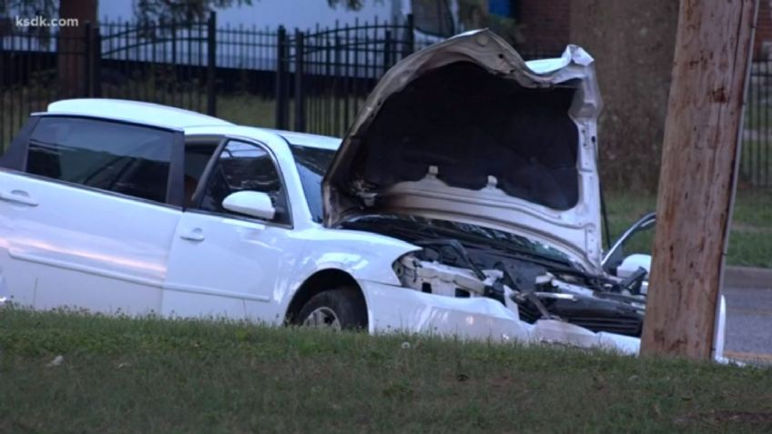 Asesina a disparos a su novia, choca su auto y cuando lo confronta la Policía, se suicida