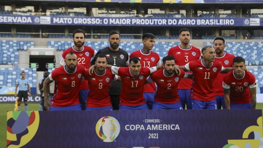 Tras una disputa legal, selección de Chile cubre el logo de Nike de su camiseta