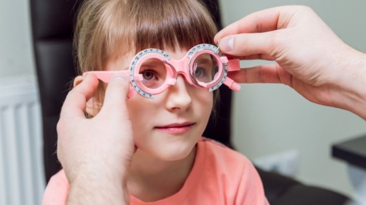 Expertos aseguran que la miopía en niños ha aumentado durante la pandemia de Covid-19