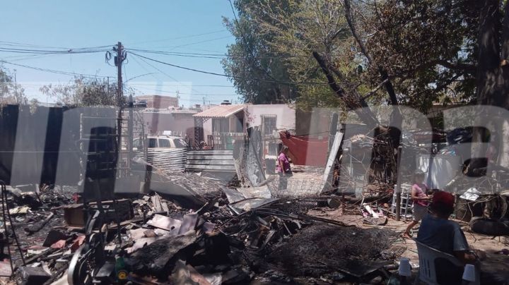 Guaymas: Tras perderlo todo en fuerte incendio de su vivienda, familia Thompson pide ayuda
