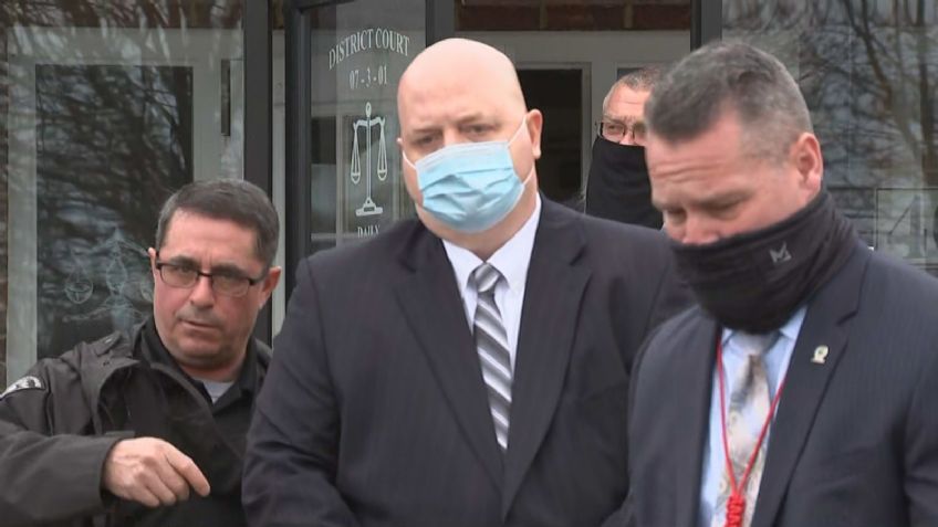 Expolicía de Pennsylvania enfrenta 122 cargos de abuso sexual en contra de cinco menores