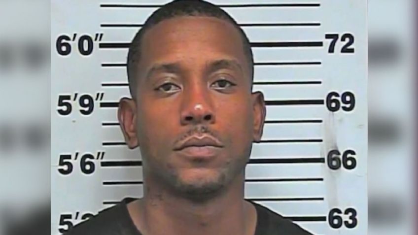 Afroamericano es acusado de homicidio por defender su negocio de un hombre blanco