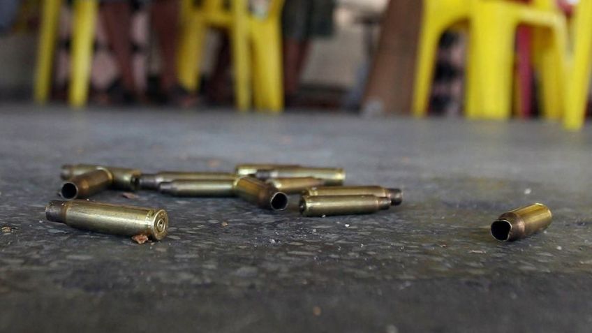 Carne asada acaba en masacre: A sangre fría, sicarios matan de 30 balazos a Javier y a sus dos hijos