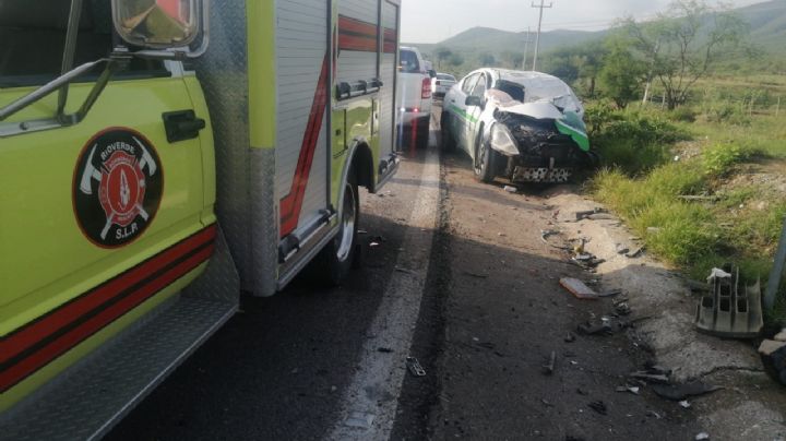 Trágico accidente: Taxista muere tras colisionar contra una camioneta; hay 2 lesionados más