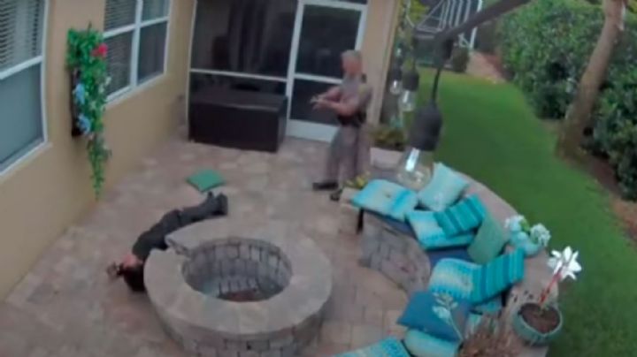 VIDEO: Acusan de racista a un policía que electrocutó a un menor que esperaba a su novia