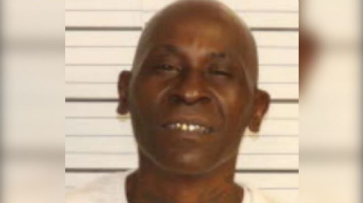 Se hace pasar por productor musical para engañar a una menor y tener relaciones con ella