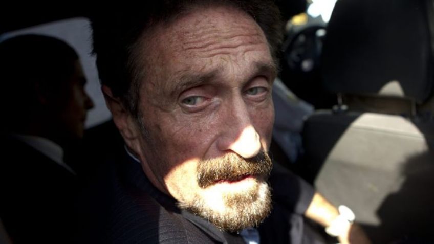 Abogado de John McAfee pone en duda su suicidio: "No había pista de que pudiera hacerlo"