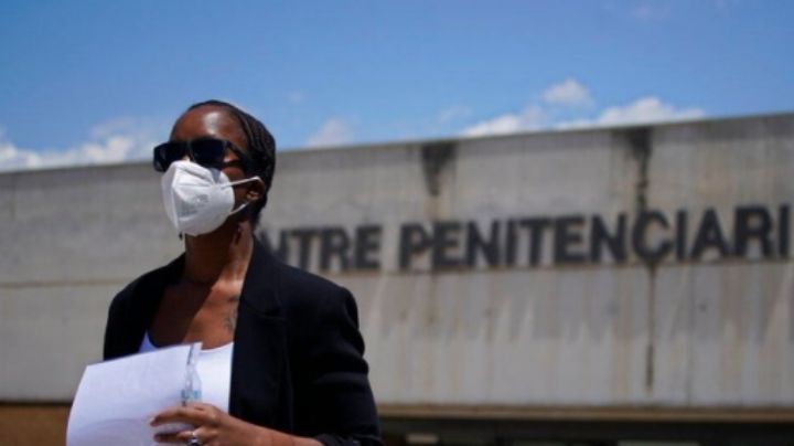 Viuda de John McAfee asegura que su esposo no era suicida y culpa a EU por su muerte