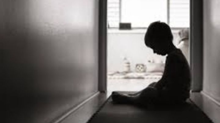 Padrastro le corta el miembro a un niño porque se orinó en la cama; tiene 4 años