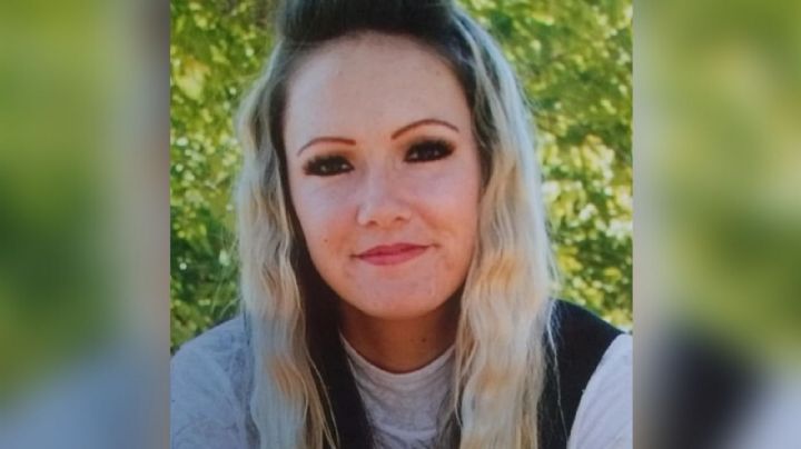 Le fractura la clavícula a su esposa; para que no lo denuncie, la mata al salir del hospital