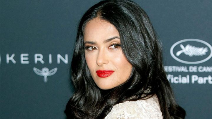 Pese a problemas de menopausia, Salma Hayek engalana las redes con sensacional vestido