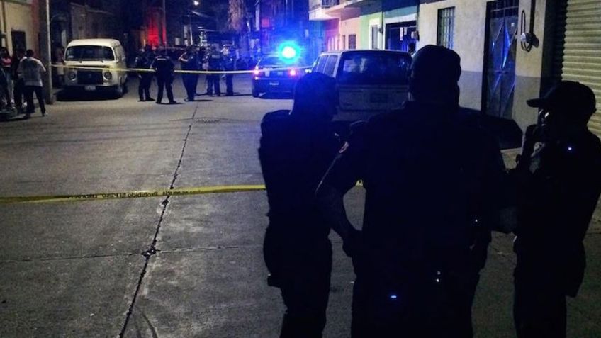 Sangriento fin de semana: De varios balazos, motosicarios asesinan a hombre en plena calle