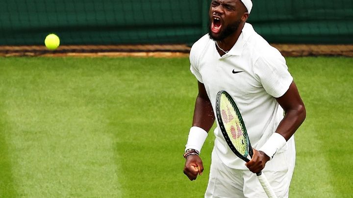 ¡Lo pone out! Frances Tiafoe sorprende y elimina a Stefanos Tsitsipas en Wimbledon