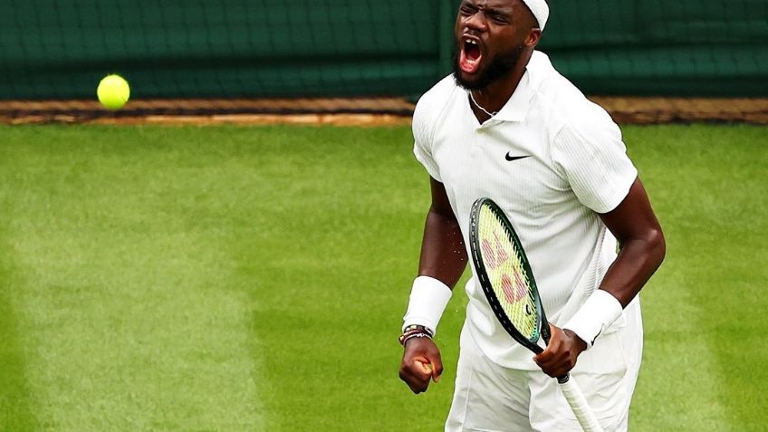¡Lo pone out! Frances Tiafoe sorprende y elimina a Stefanos Tsitsipas en Wimbledon