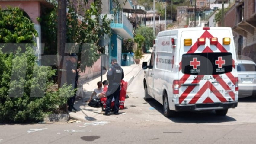 'El Paquín' propina brutal golpiza a un hombre calles de Guaymas; huye sin ser atrapado