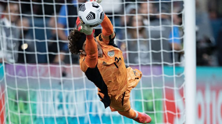 ¡Memo nos lleva a la final! México se impone ante Costa Rica en los penales