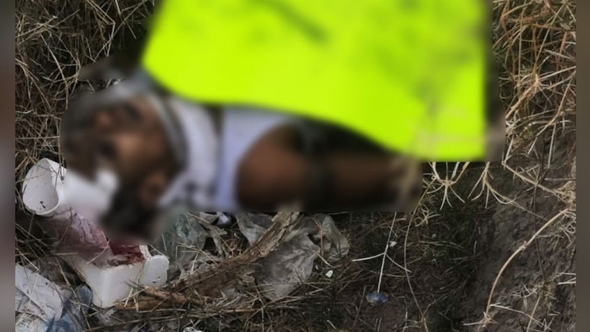 Con narcomensaje en el pecho, sicarios abandonan cadáver; tenía impactos de bala